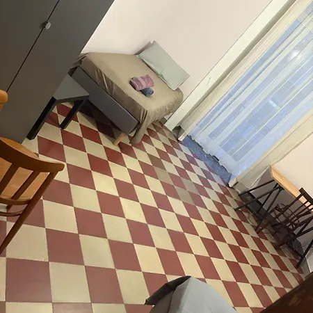 Alojamento de Acomodação e Pequeno-almoço Casa Daroca Nápoles