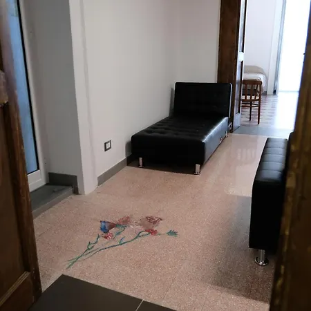 Alojamento de Acomodação e Pequeno-almoço Casa Daroca Nápoles